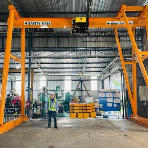 Gantry crane (2)